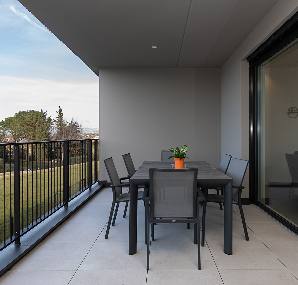 foto balcone trilocale borgo secolo