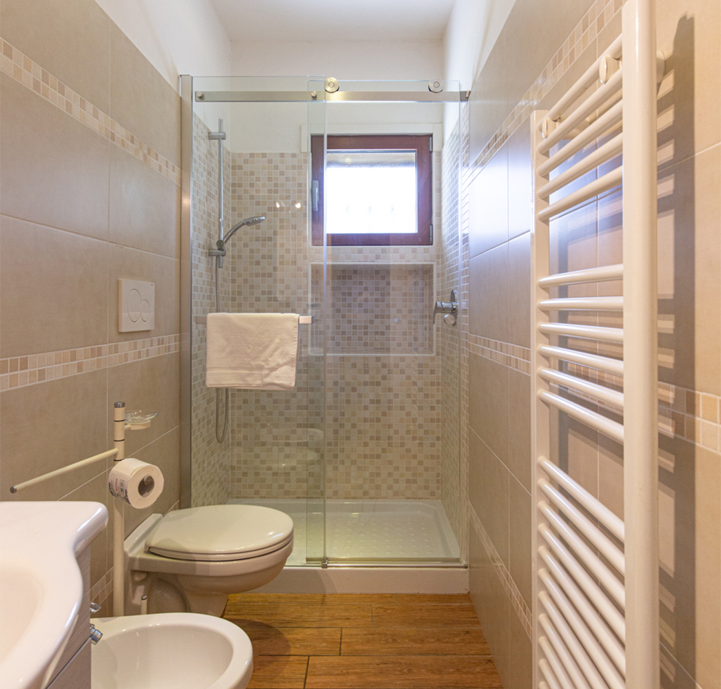 foto bagno trilocale residence La Madonnina
