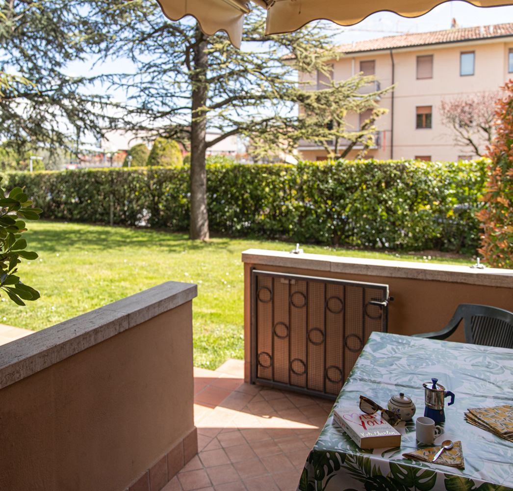 foto veranda trilocale residence La Madonnina